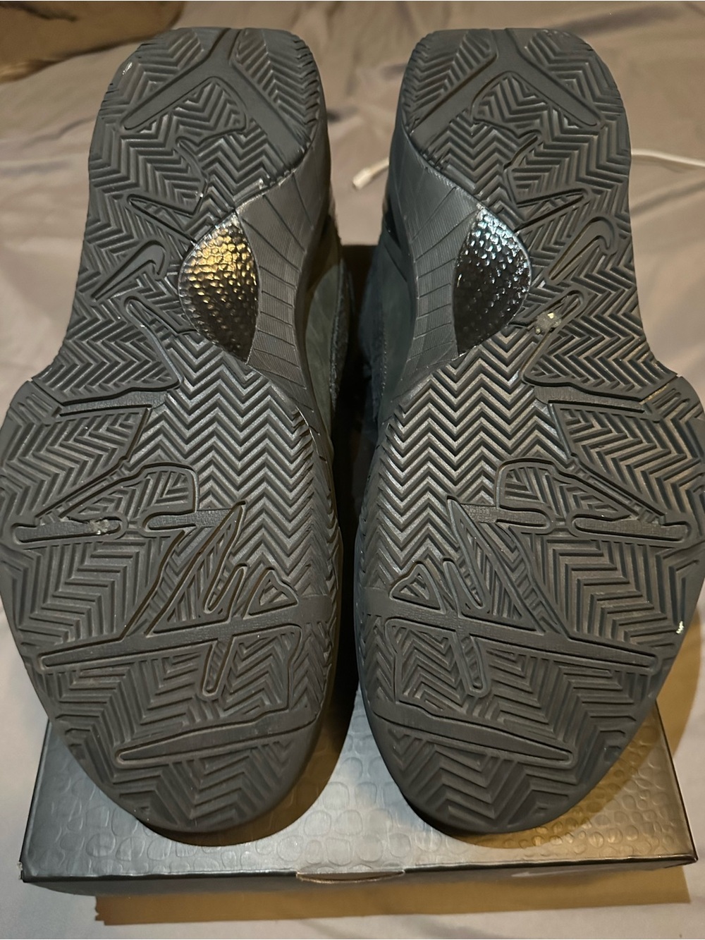Kobe 4 Gift of Mambas - Picture 5 of 6